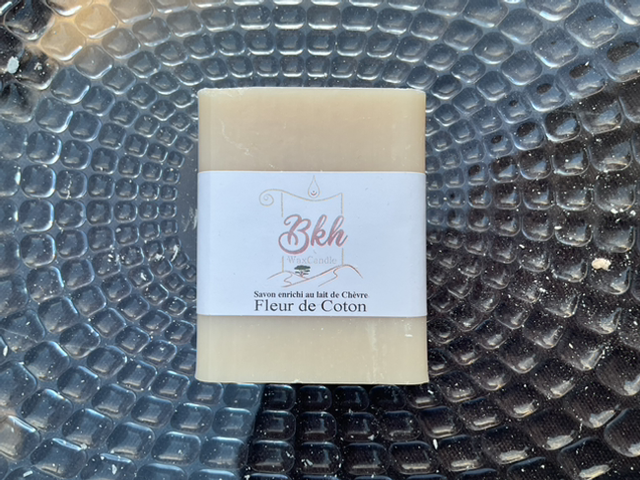 Savon Enrichi au lait de chèvres fleur de coton 100gr 