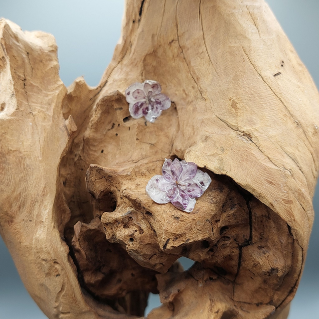 Boucles d’oreilles Hortensias – Bijoux floraux faits main en résine brillante