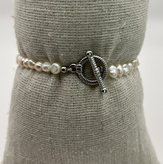 Bracelet perle d’eau douce argenté 