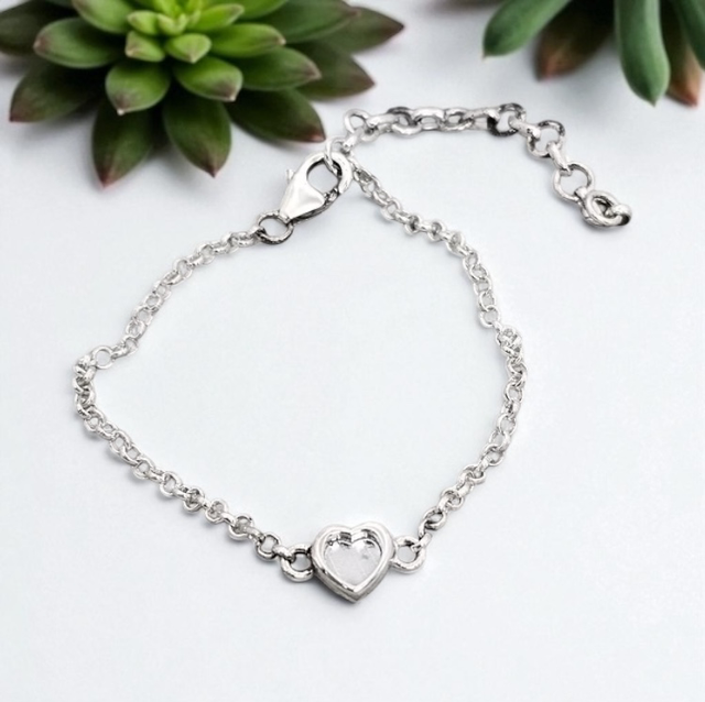 Mini heart belcher bracelet 