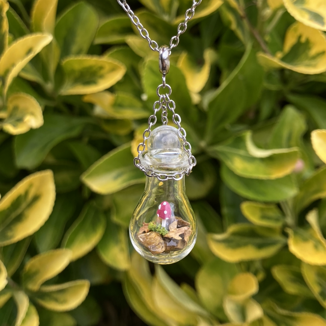 Pendentif champignon éclat œil de tigre