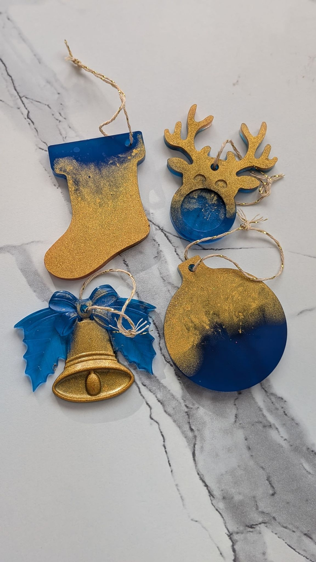 5 Suspensions de Noël en résine époxy personnalisables | couleurs bleu - or