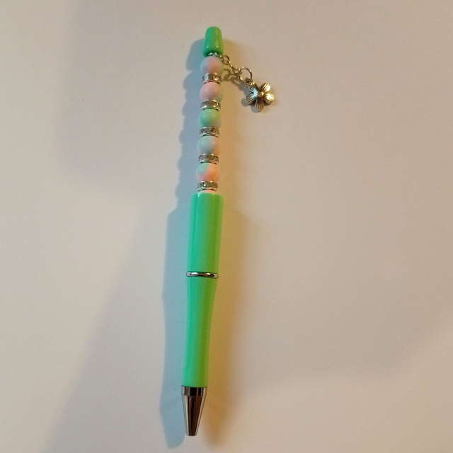 Colourful Beaded Pen With Flower Charm &amp; Black Ink &amp; 2 Refills - 18 Designs