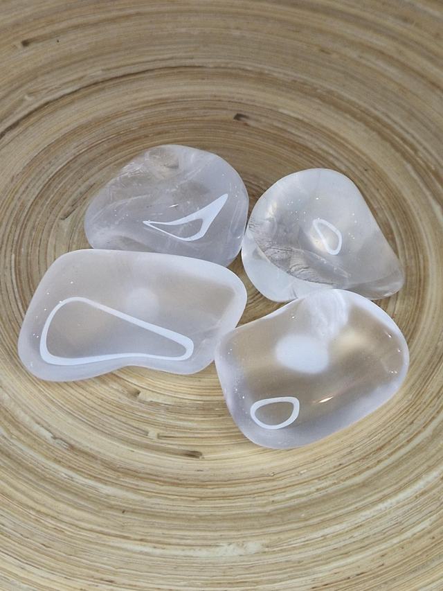 Quartz laiteux - Pierre roulée