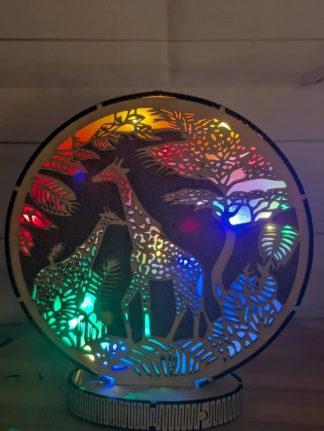 lampe en bois girafe