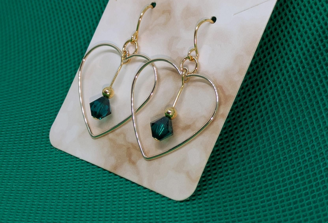 Emerald Green Crystal Heart Shape Earrings 