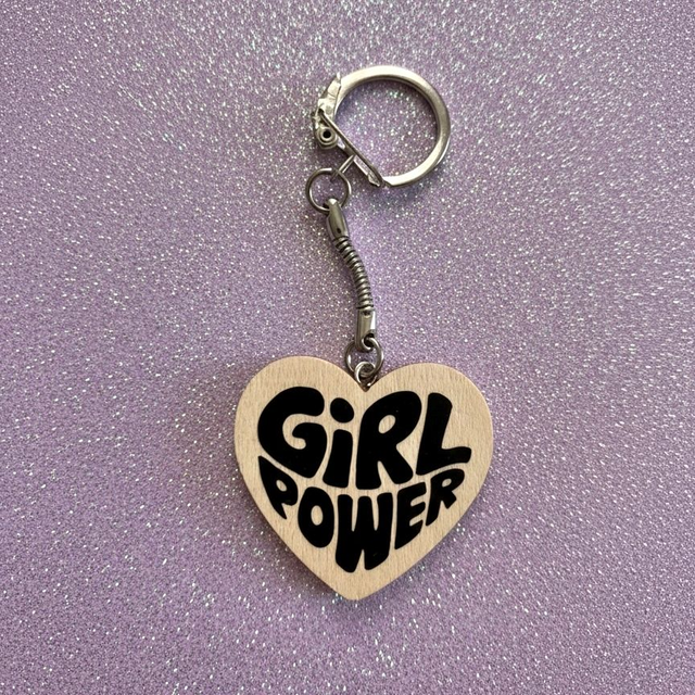 Porte clés coeur Girl Power 