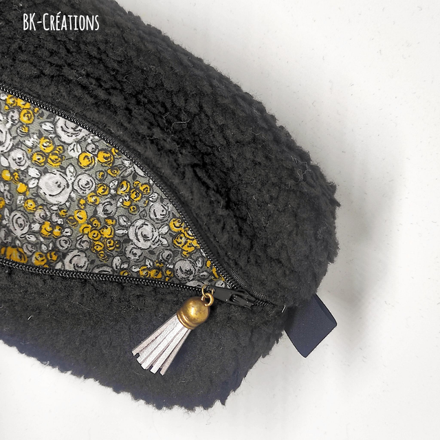 Trousse grand volume - mouton noir LIBERTY