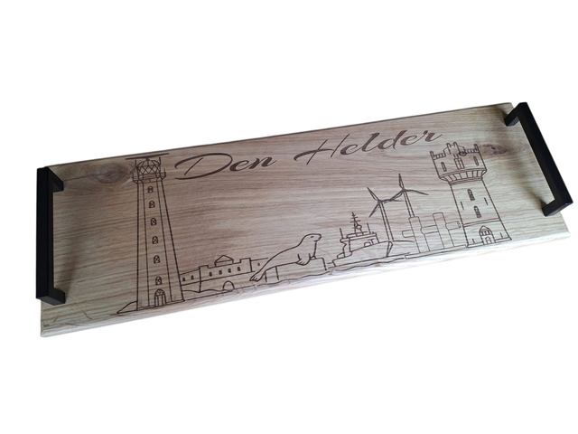 Massief eiken serveerplank “Skyline van Den Helder” – 60x19 cm