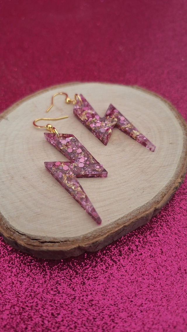 Boucles d'oreilles éclairs paillettes roses et feuilles d'or 