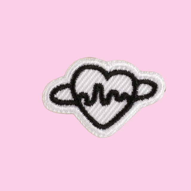 Black&amp;White Pulsing Heart