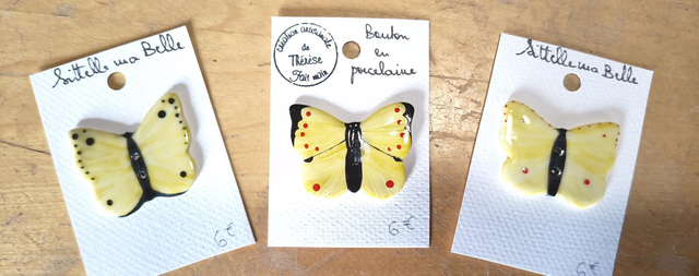 Bouton papillon jaune 