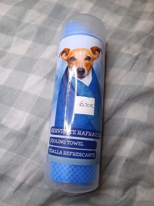 Serviette rafraîchissante 