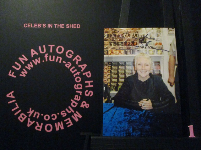 Maggie O'Brien Authentic Autographed 6x4 Our Facing Photograph (1)