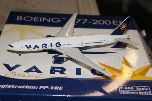 VARIG B777-200ER (PP-VRE), 1:400 Phoenix