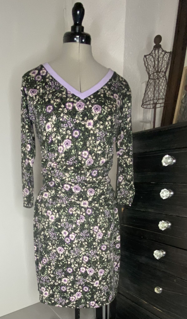 ENSEMBLE TOP ET JUPE EN JERSEY PARME ET VERT T36