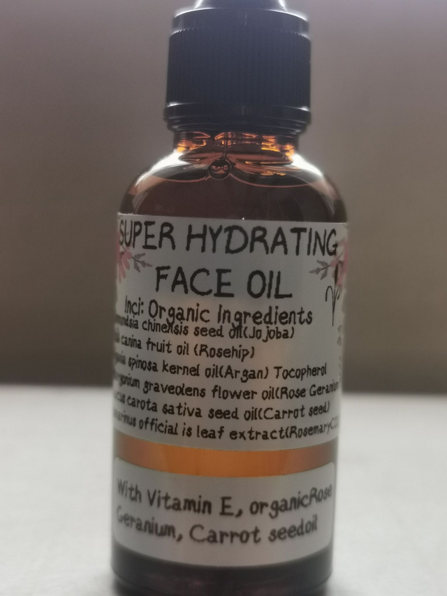  Face Oil -Super Hydrating  (Organic Ingredients)   30ml