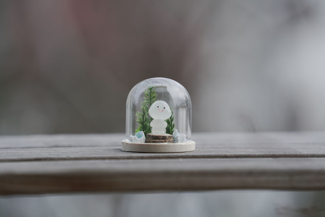 MRŇOUSEK - Kodama s modrými kvítky