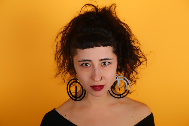 Boucles d&#039;oreilles &quot;rayon&quot; - PMMA noir - Collection Arasy