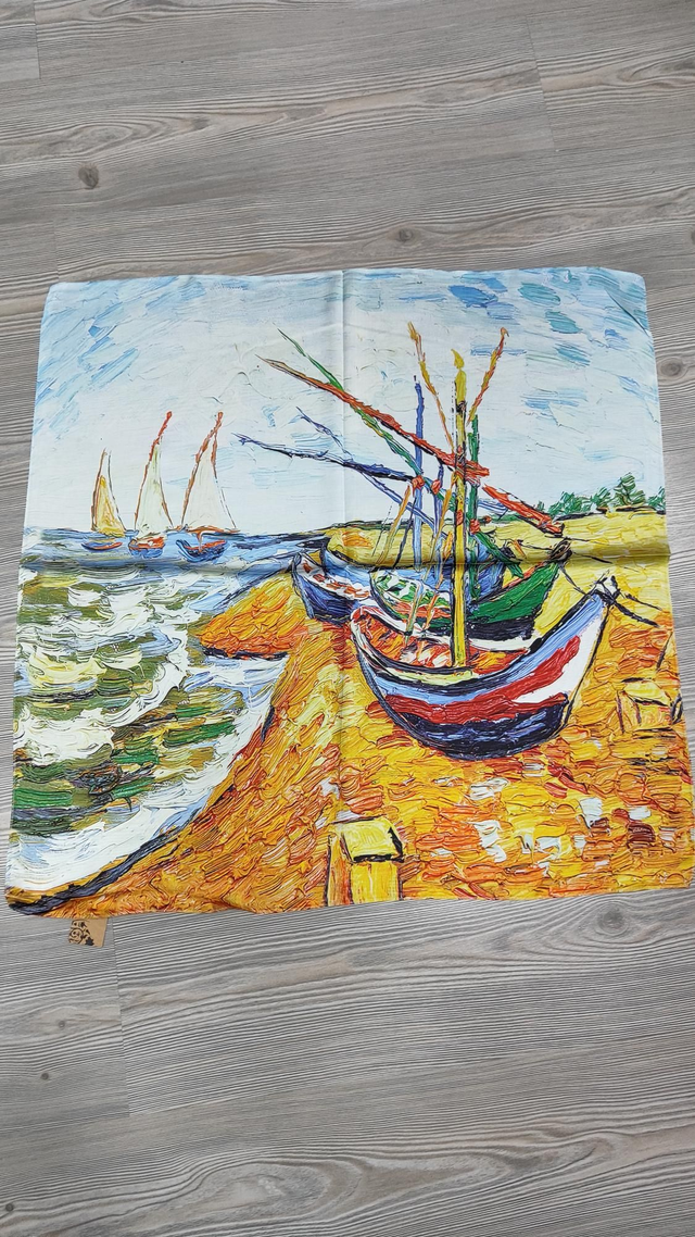 Foulard quadrato Barche di pescatori sulla spiaggia di Les Saintes-Maries-de-la-Mer di Van Gogh