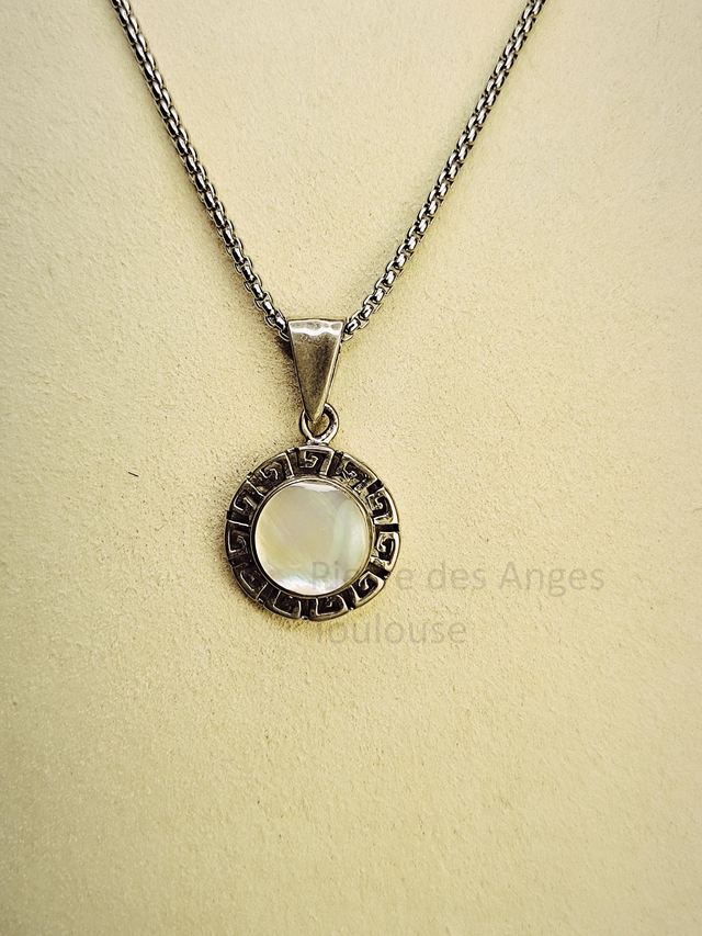 Pendentif Nacre Blanche