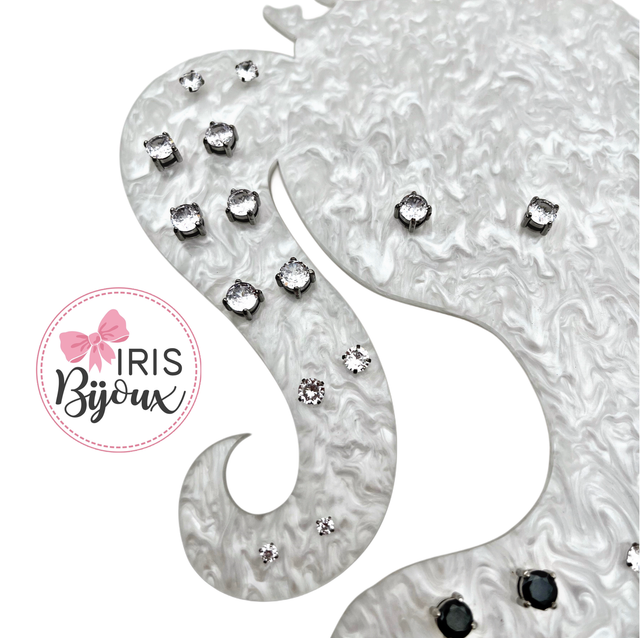 Orecchini punto luce 