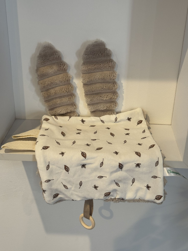 Doudou sensoriel feuilles/gris
