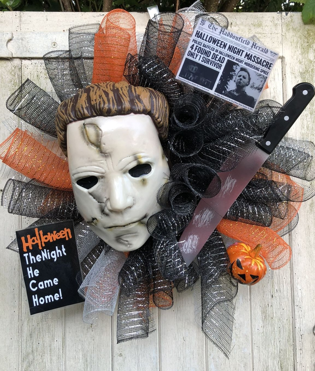 Micheal Myers wreath 