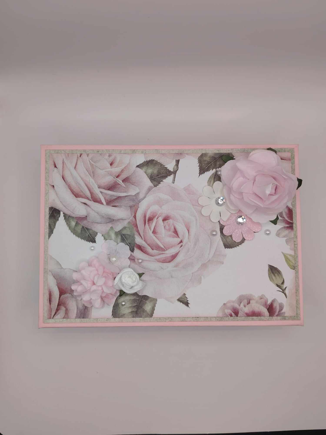 Boîte magique thème "Roses 1"