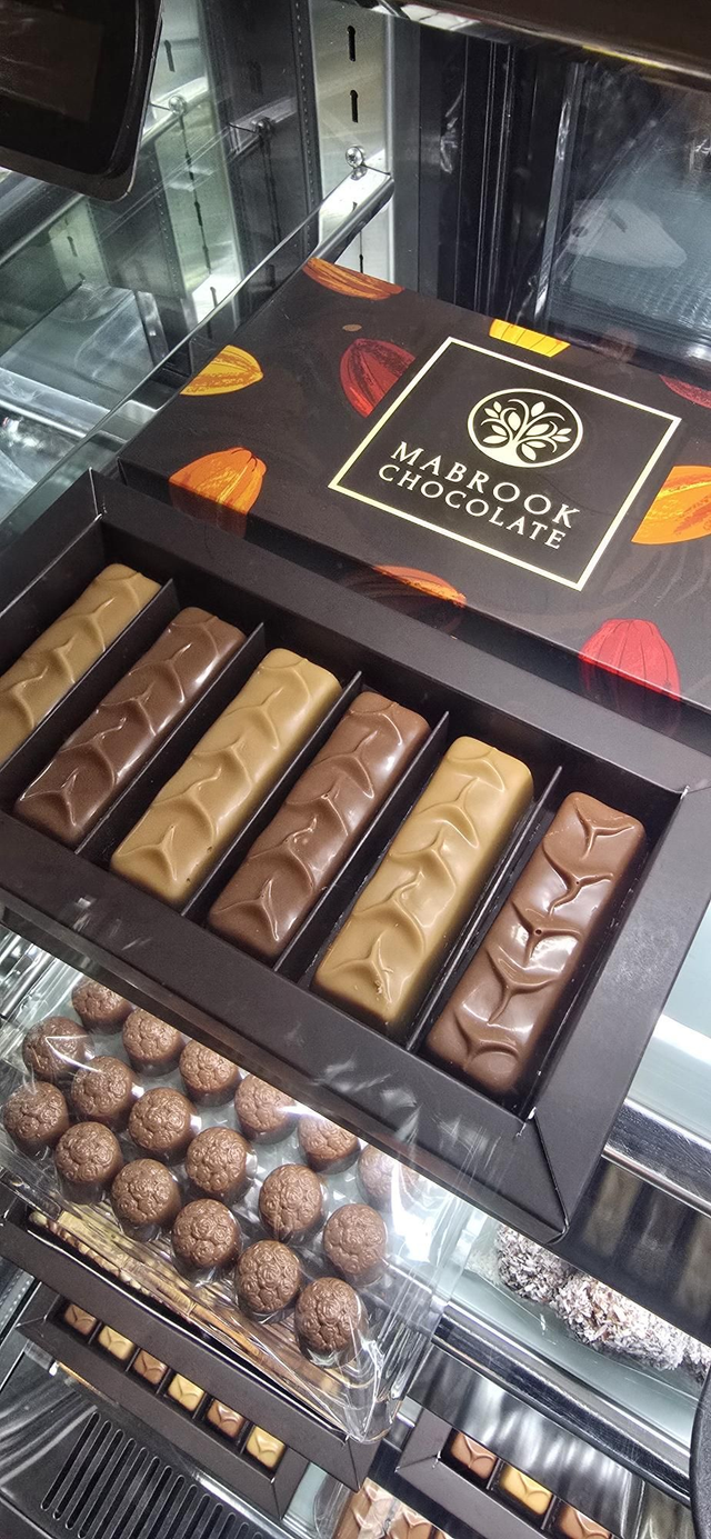 Set of 6 chocolate bars box.