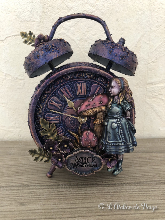 Réveil Alice in Wonderland