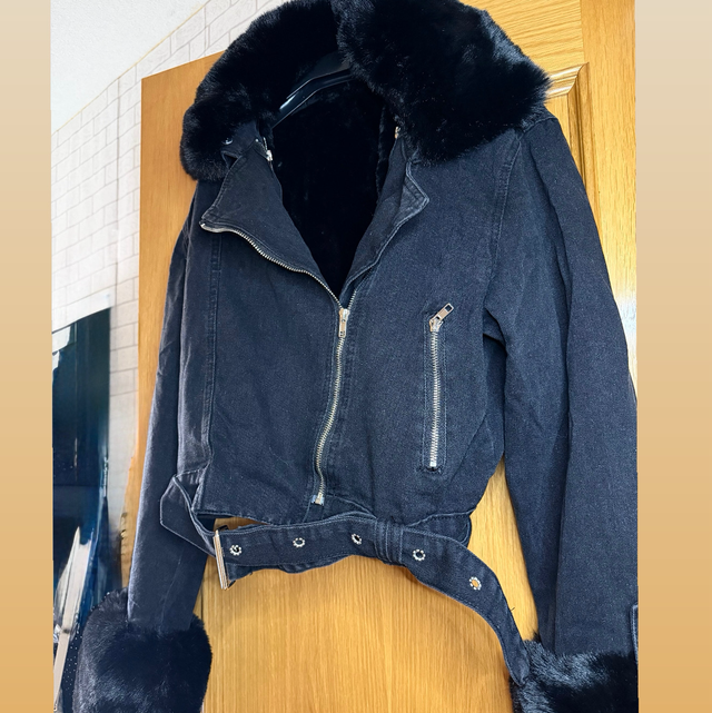 CHAQUETA VAQUERA NEGRA CON PELO 