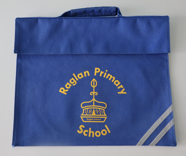 Raglan book bag