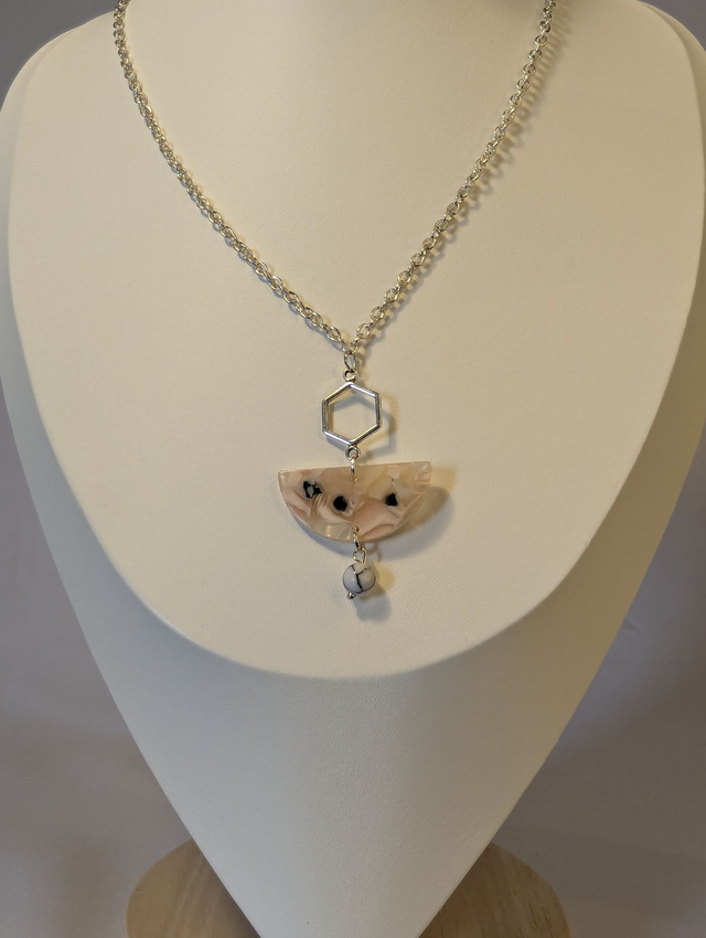 Collier résine et perle naturelle - plusieurs couleurs