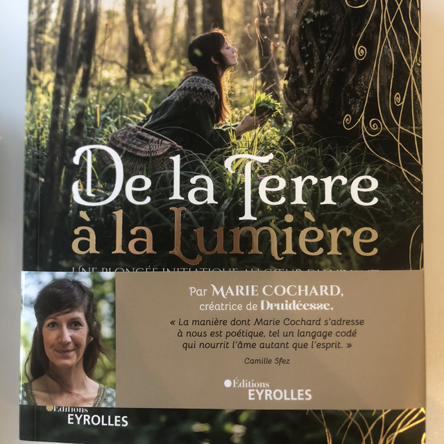 De la terre à la lumière 