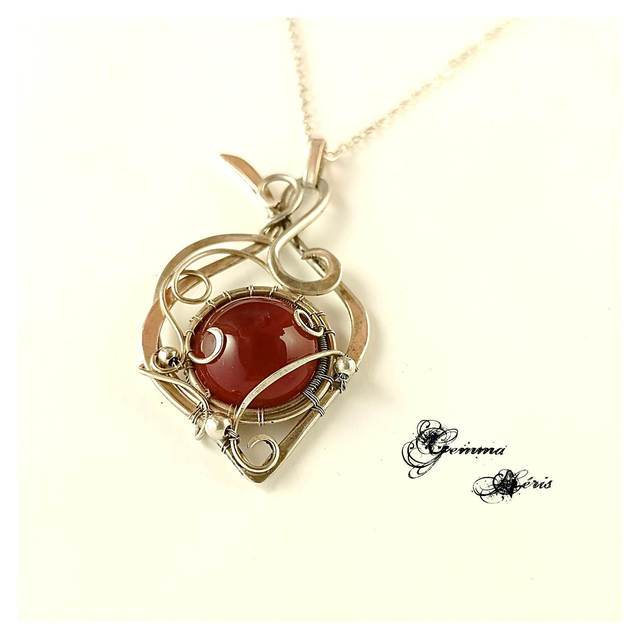 Astrolab - un pendentif entre histoire et symbolisme