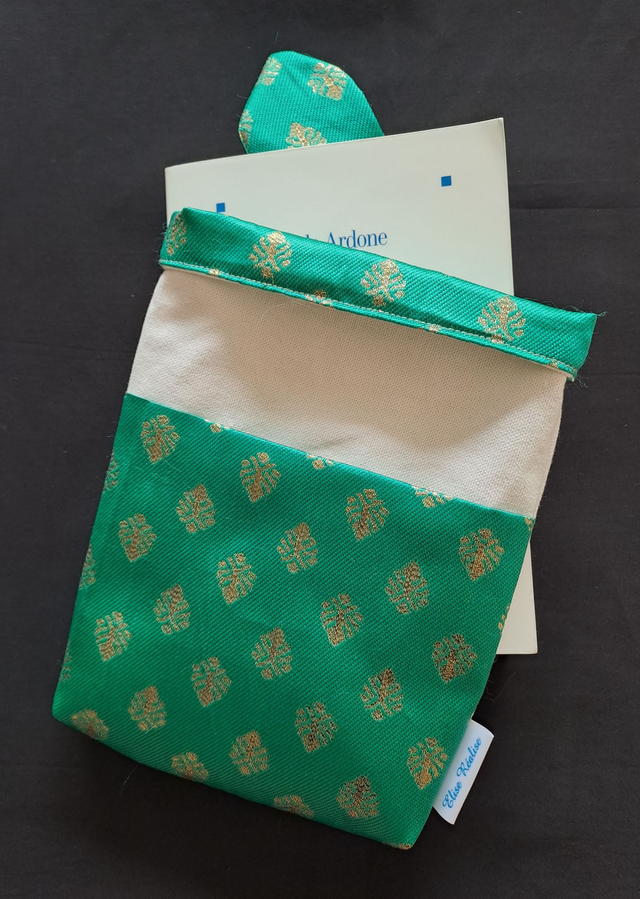 pochette pour livres