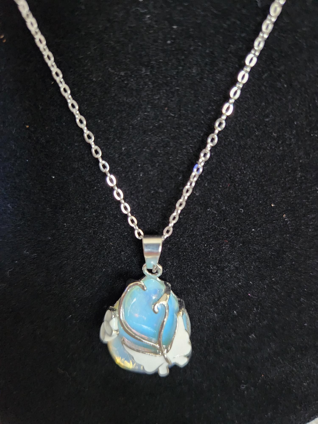 OPALITE/BUTTERFLY PENDANT SOLD