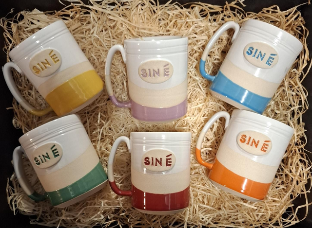 Sin é Tall Mug 