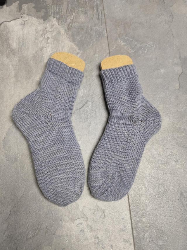 Handgestrickte Socken Größe 28/29
