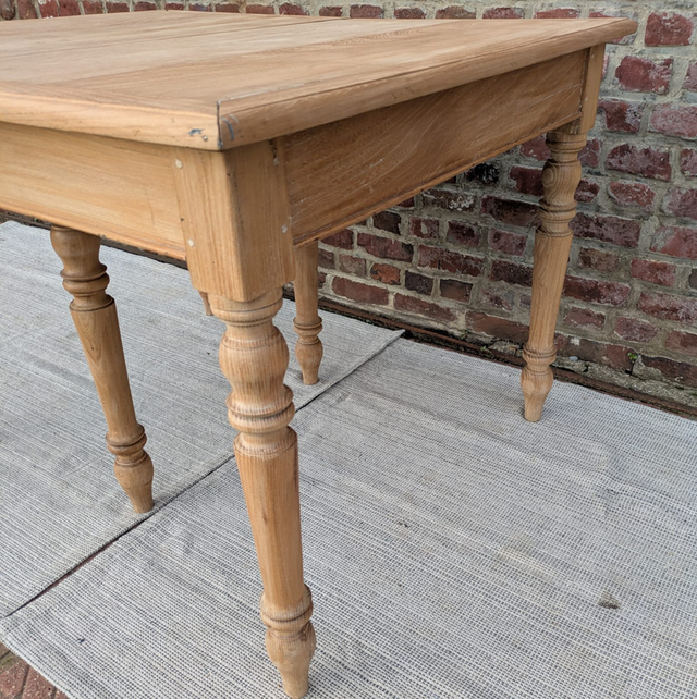 Table carrée avec rallonges