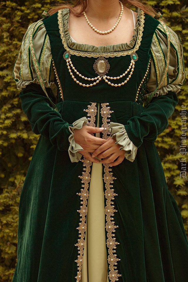 Robe Renaissance italienne verte – Pièce unique (occasion)