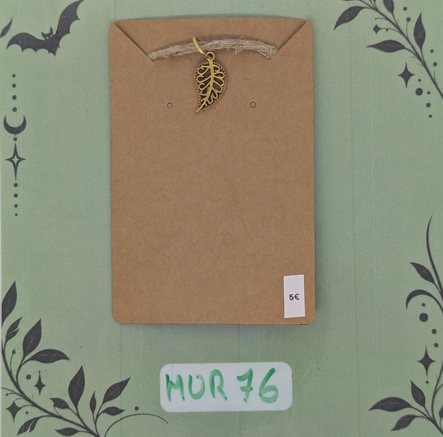MUR76 Pendentif Feuille Dorée