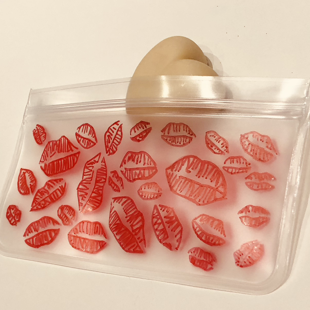 Kisses me [Petite pochette]