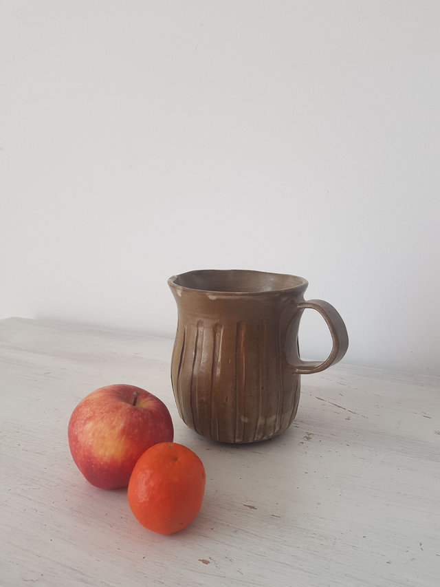 Carafe ambrée (verticale)