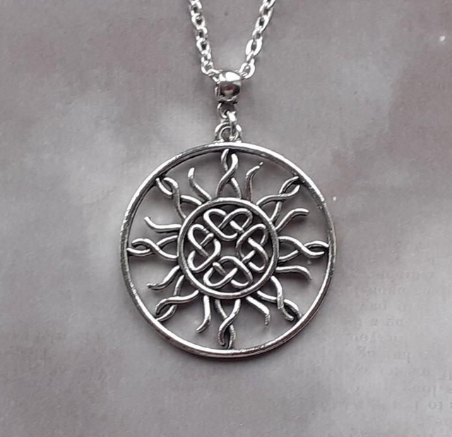 Celtic Knot Necklace 
