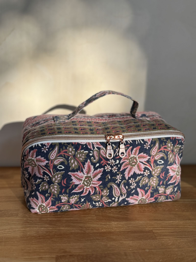 Trousse de toilette ouverture à plat