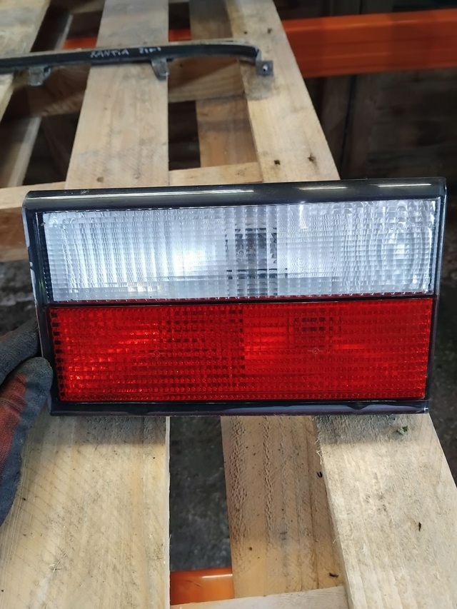 Feu arrière droit Hayon 