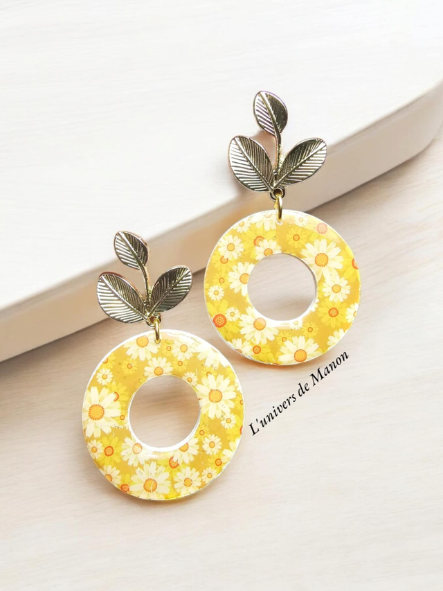 Boucle d&#039;oreille en argile polymère  