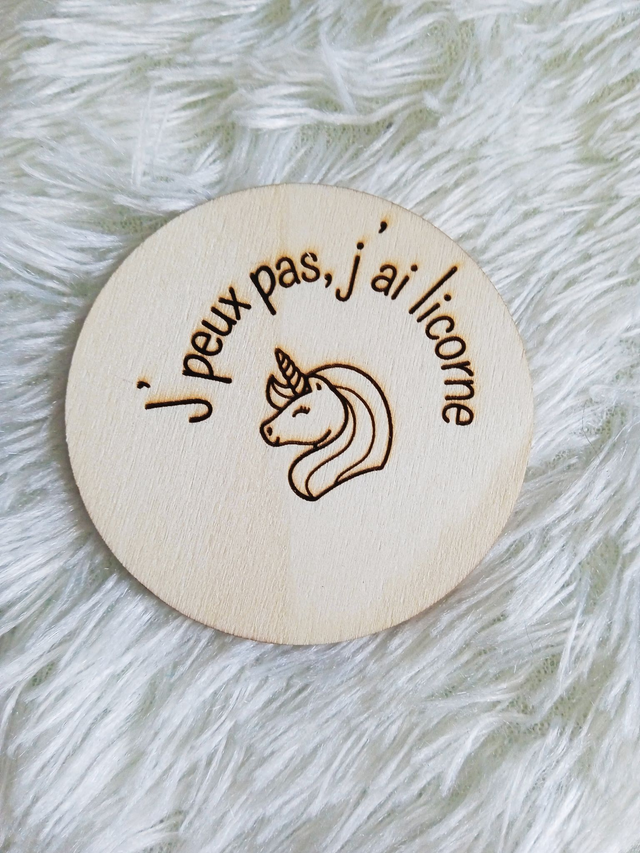 Disque accessoire &quot;J&#039;peux pas j&#039;ai licorne&quot; pour panneau de porte interchangeable By Romalysa